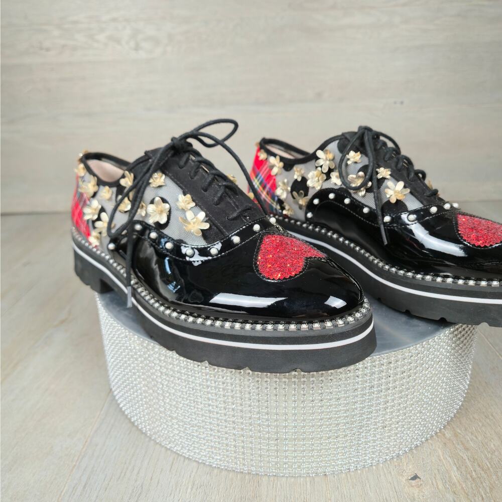 Betsey Johnson Skyla Women's Embellished Patent Leather Lace-Up Oxfords Size 9.5 - Picture 2 of 16